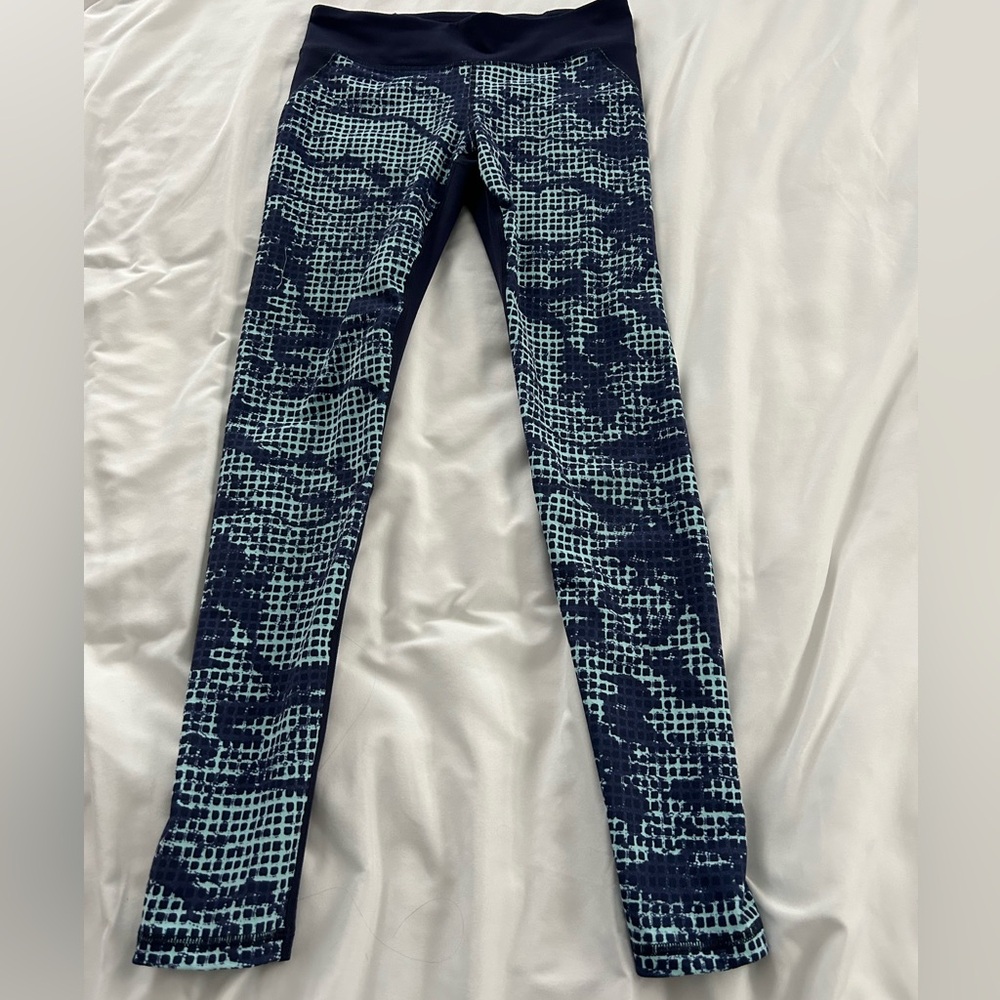 Under Armour leggings!